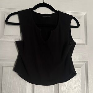 Black Sleeveless Cropped Tank Top